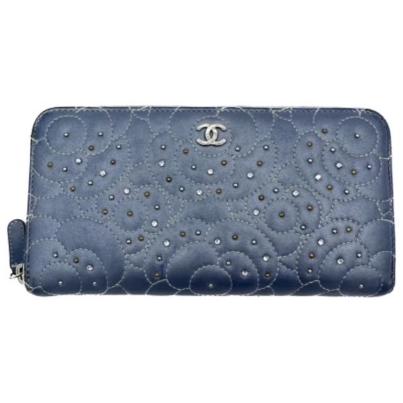 CHANEL Camellia Blue Rhinestone Zip Around Wallet - Picture 1 of 10